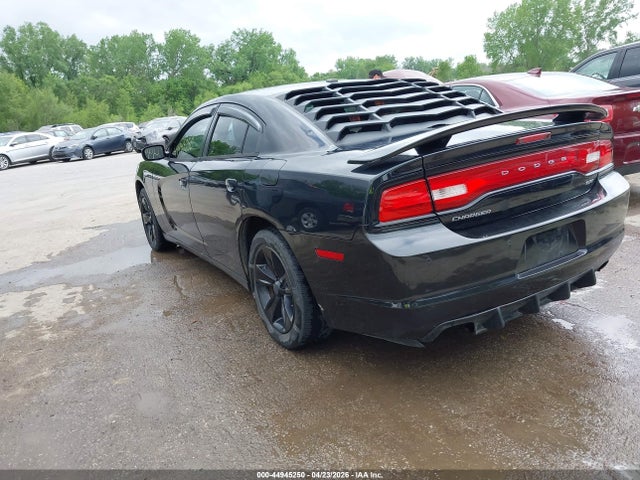 2014 Dodge Charger Sxt მანქანა იყიდება აუქციონზე, vin: 2C3CDXHG8EH338703, აუქციონის ნომერი: 44945250