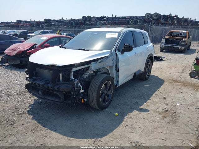 44945259 :رقم المزاد ، 5N1BT3BA0RC731994 vin ، 2024 Nissan Rogue Sv Fwd مزاد بيع