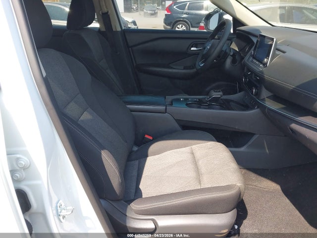 44945259 :رقم المزاد ، 5N1BT3BA0RC731994 vin ، 2024 Nissan Rogue Sv Fwd مزاد بيع
