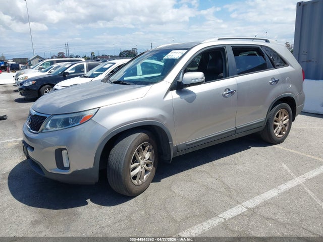 KIA SORENTO LX 2015 5XYKT3A60FG631693 Image 2