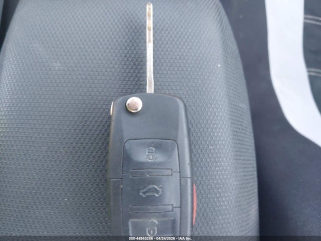 Продажа на аукционе авто 2019 Toyota Corolla Le, vin: 2T1BURHE6KC242902, номер лота: 44945286