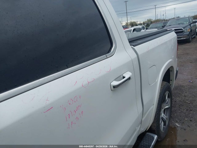 44945297 :رقم المزاد ، 1C6SRFJT4MN595770 vin ، 2021 Ram 1500 Laramie  4x4 5'7 Box مزاد بيع