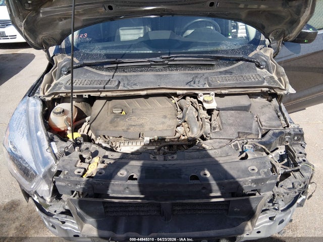 44945310 :رقم المزاد ، 1FMCU0HD0JUB85701 vin ، 2018 Ford Escape Sel مزاد بيع