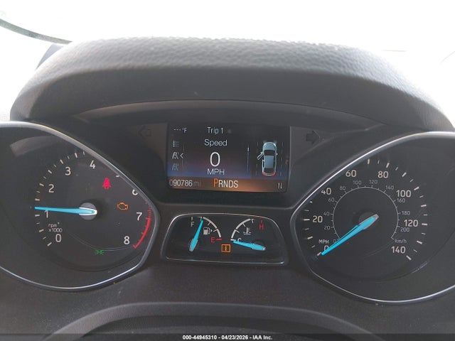 44945310 :رقم المزاد ، 1FMCU0HD0JUB85701 vin ، 2018 Ford Escape Sel مزاد بيع