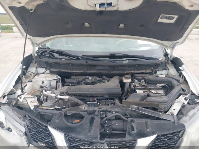 5N1AT2MT6FC864811 Nissan Rogue Sl
