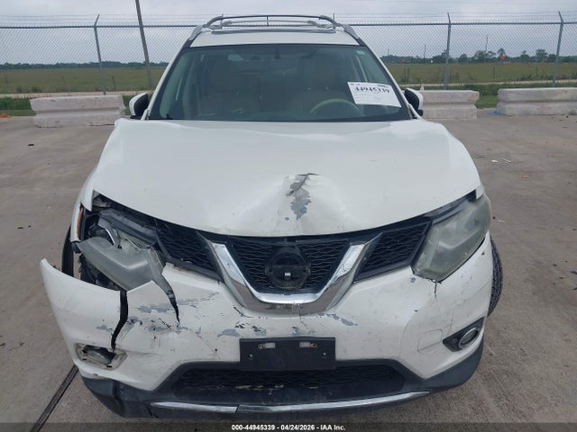 5N1AT2MT6FC864811 Nissan Rogue Sl