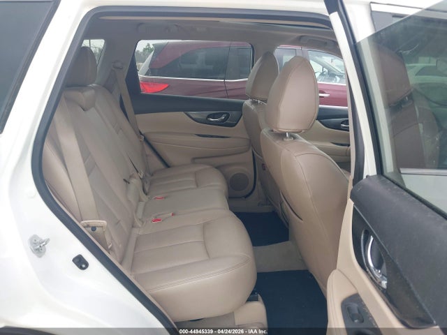 5N1AT2MT6FC864811 Nissan Rogue Sl