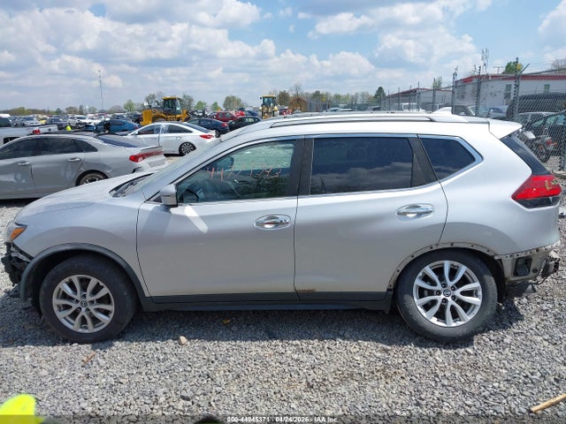 Продаж на аукціоні авто 2017 Nissan Rogue Sv, vin: KNMAT2MV6HP608640, номер лоту: 44945371