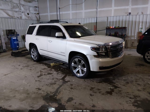 44945385 :رقم المزاد ، 1GNSKCKC0FR104401 vin ، 2015 Chevrolet Tahoe Ltz مزاد بيع