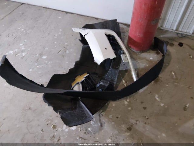 44945385 :رقم المزاد ، 1GNSKCKC0FR104401 vin ، 2015 Chevrolet Tahoe Ltz مزاد بيع