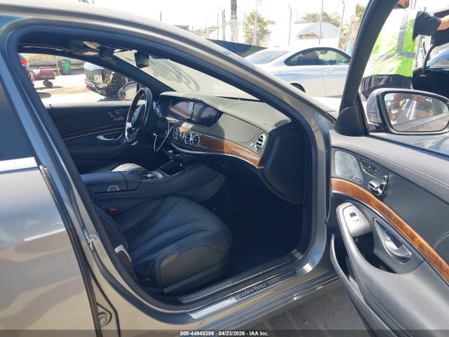 44945399 :رقم المزاد ، WDDUG8FB1EA045945 vin ، 2014 Mercedes-benz S 550 4matic مزاد بيع