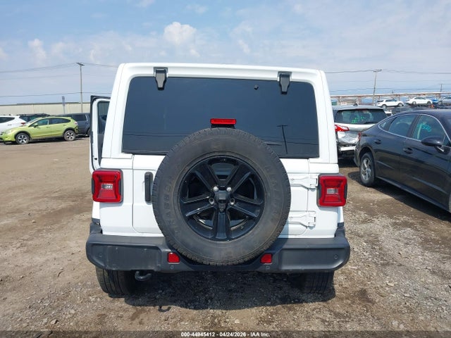 44945412 :رقم المزاد ، 1C4HJXEN8MW807883 vin ، 2021 Jeep Wrangler Unlimited Sahara Altitude 4x4 مزاد بيع