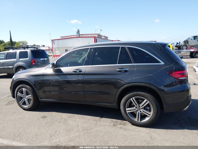 W1N0G8DB7NV337631 Mercedes-Benz Glc 300 Suv