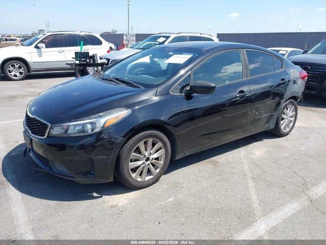 Продажа на аукционе авто 2017 Kia Forte S, vin: 3KPFL4A7XHE077529, номер лота: 44945430