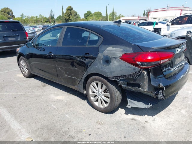 Продажа на аукционе авто 2017 Kia Forte S, vin: 3KPFL4A7XHE077529, номер лота: 44945430