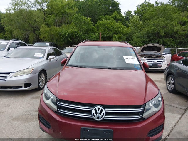 WVGBV7AX3FW073475 Volkswagen TIGUAN SE