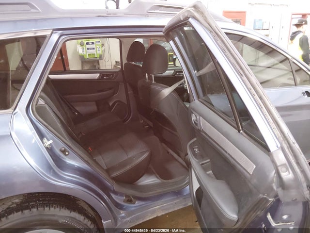 44945439 :رقم المزاد ، 4S4BSBEC6F3327779 vin ، 2015 Subaru Outback 2.5i Premium مزاد بيع