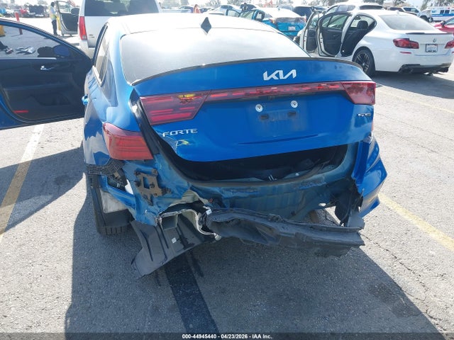 44945440 :رقم المزاد ، 3KPF54AD7PE520492 vin ، 2023 Kia Forte Gt-line مزاد بيع