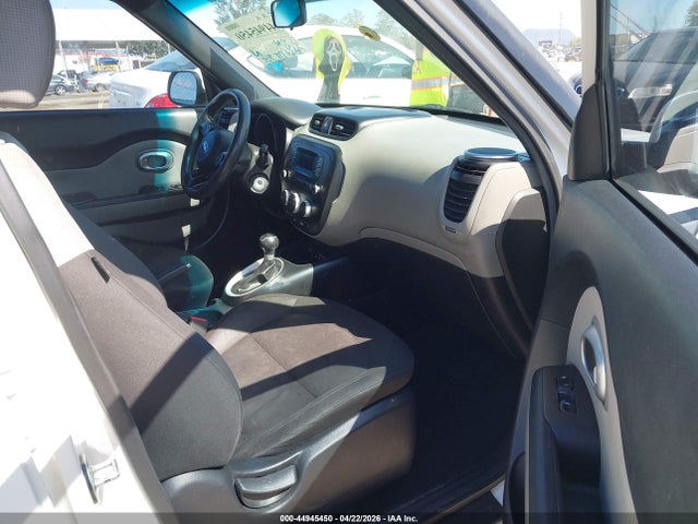 Продажа на аукционе авто 2016 Kia Soul, vin: KNDJN2A23G7272609, номер лота: 44945450