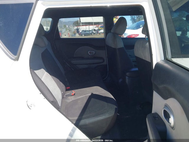 Продажа на аукционе авто 2016 Kia Soul, vin: KNDJN2A23G7272609, номер лота: 44945450