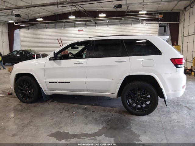 44945452 :رقم المزاد ، 1C4RJFAG8HC704251 vin ، 2017 Jeep Grand Cherokee Altitude 4x4 مزاد بيع
