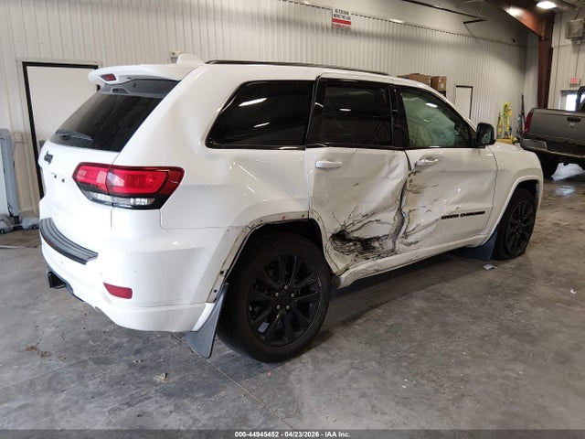 44945452 :رقم المزاد ، 1C4RJFAG8HC704251 vin ، 2017 Jeep Grand Cherokee Altitude 4x4 مزاد بيع