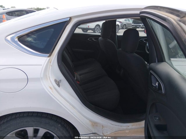 Aukcja sprzedaży 2015 Chrysler 200 Limited, vin: 1C3CCCAB8FN556062, numer aukcji: 44945453