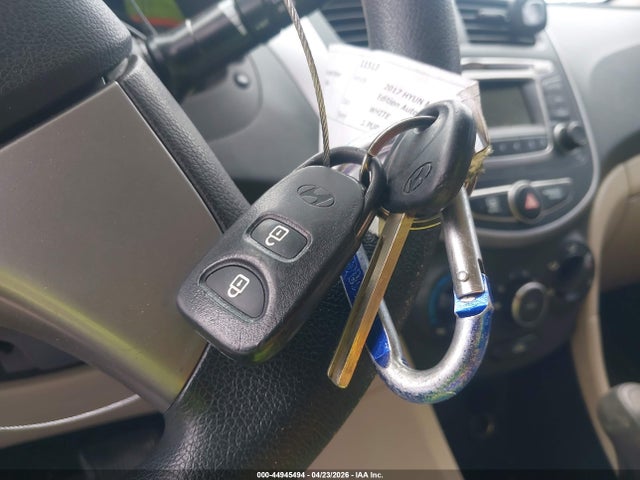 Продажа на аукционе авто 2017 Hyundai Accent Se, vin: KMHCT4AE5HU191226, номер лота: 44945494
