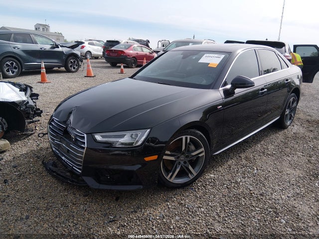 Продаж на аукціоні авто 2017 Audi A4 2.0t Premium, vin: WAUENAF42HN008992, номер лоту: 44945500