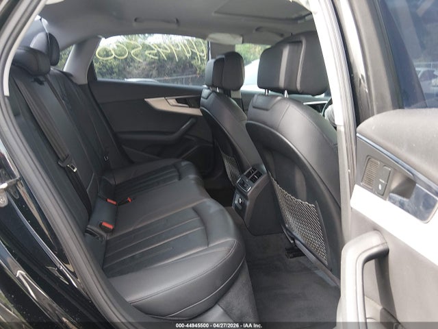 Продаж на аукціоні авто 2017 Audi A4 2.0t Premium, vin: WAUENAF42HN008992, номер лоту: 44945500