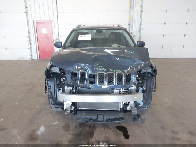 44945505 :رقم المزاد ، 1C4PJMLB7KD418020 vin ، 2019 Jeep Cherokee Latitude Plus 4x4 مزاد بيع