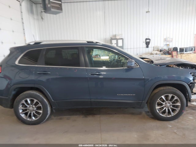 44945505 :رقم المزاد ، 1C4PJMLB7KD418020 vin ، 2019 Jeep Cherokee Latitude Plus 4x4 مزاد بيع