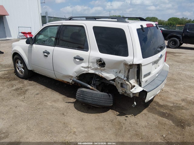 44945509 :رقم المزاد ، 1FMCU0D71BKC51394 vin ، 2011 Ford Escape Xlt مزاد بيع