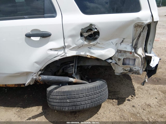 44945509 :رقم المزاد ، 1FMCU0D71BKC51394 vin ، 2011 Ford Escape Xlt مزاد بيع