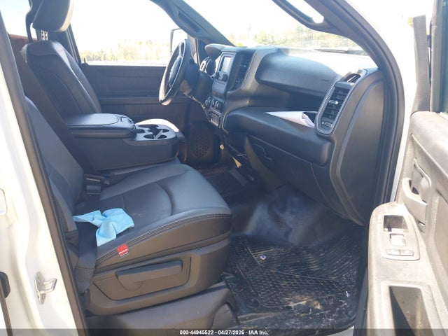 Продажа на аукционе авто 2024 Ram 2500 Tradesman  4x4 6'4 Box, vin: 3C6UR5CJ5RG126900, номер лота: 44945522