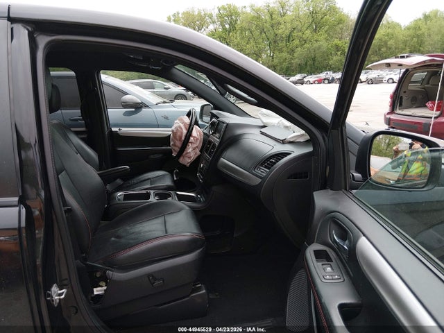 2017 Dodge Grand Caravan Gt მანქანა იყიდება აუქციონზე, vin: 2C4RDGEG5HR597089, აუქციონის ნომერი: 44945529