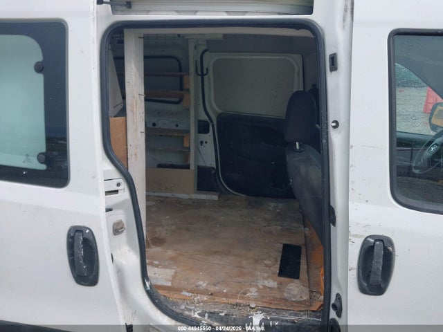 44945550 :رقم المزاد ، ZFBERFAT2F6A31754 vin ، 2015 Ram Promaster City Tradesman مزاد بيع