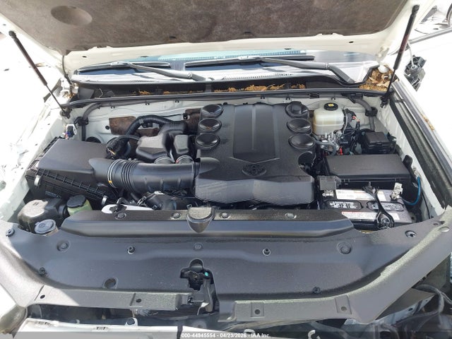 44945554 :رقم المزاد ، JTEMU5JR4N6051730 vin ، 2022 Toyota 4runner Sr5 مزاد بيع