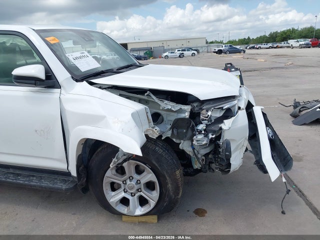 44945554 :رقم المزاد ، JTEMU5JR4N6051730 vin ، 2022 Toyota 4runner Sr5 مزاد بيع