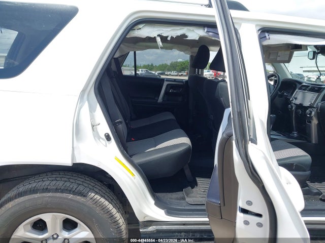 44945554 :رقم المزاد ، JTEMU5JR4N6051730 vin ، 2022 Toyota 4runner Sr5 مزاد بيع