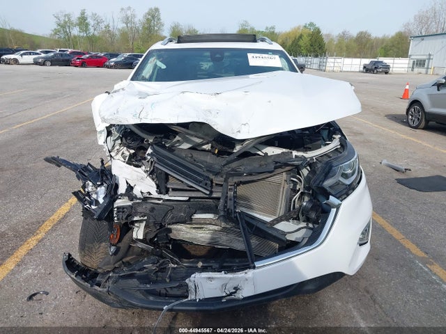 Продажа на аукционе авто 2021 Chevrolet Equinox Awd Lt, vin: 3GNAXUEV0MS116624, номер лота: 44945567