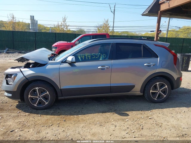 2023 Kia Niro Ex მანქანა იყიდება აუქციონზე, vin: KNDCR3LE6P5056923, აუქციონის ნომერი: 44945570