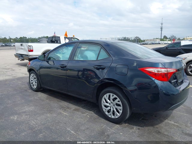 Aukcja sprzedaży 2018 Toyota Corolla Le, vin: 5YFBURHE3JP849645, numer aukcji: 44945578