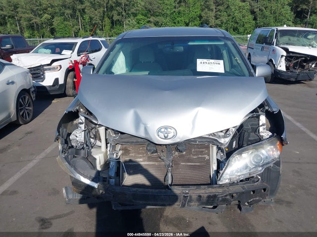 Aukcja sprzedaży 2015 Toyota Sienna Le 8 Passenger, vin: 5TDKK3DC8FS657725, numer aukcji: 44945598