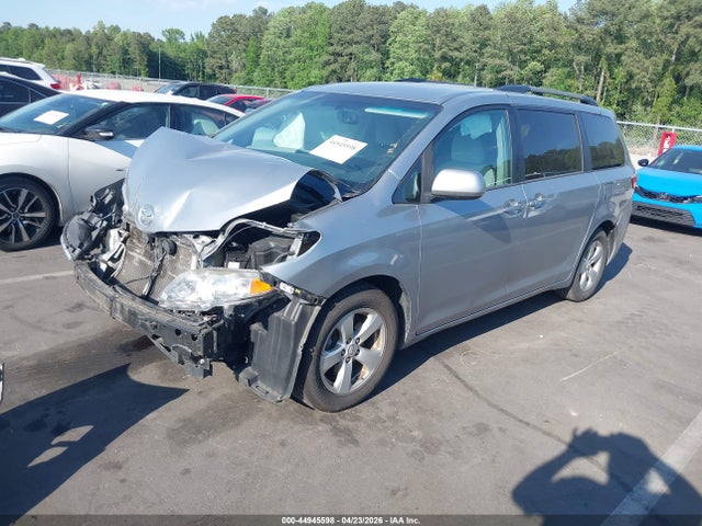Aukcja sprzedaży 2015 Toyota Sienna Le 8 Passenger, vin: 5TDKK3DC8FS657725, numer aukcji: 44945598