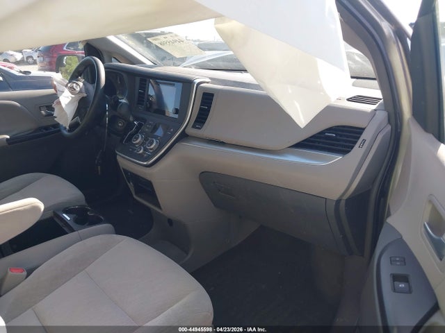 Aukcja sprzedaży 2015 Toyota Sienna Le 8 Passenger, vin: 5TDKK3DC8FS657725, numer aukcji: 44945598