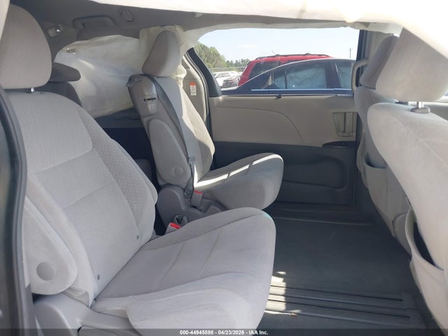 Aukcja sprzedaży 2015 Toyota Sienna Le 8 Passenger, vin: 5TDKK3DC8FS657725, numer aukcji: 44945598