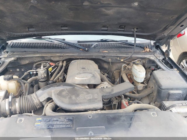 44945602 :رقم المزاد ، 1GNEC13T15R123759 vin ، 2005 Chevrolet Tahoe Lt مزاد بيع