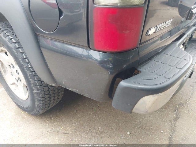 44945602 :رقم المزاد ، 1GNEC13T15R123759 vin ، 2005 Chevrolet Tahoe Lt مزاد بيع