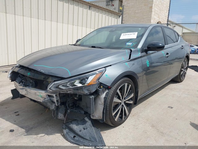 2020 Nissan Altima Sr Fwd მანქანა იყიდება აუქციონზე, vin: 1N4BL4CV9LC268746, აუქციონის ნომერი: 44945630